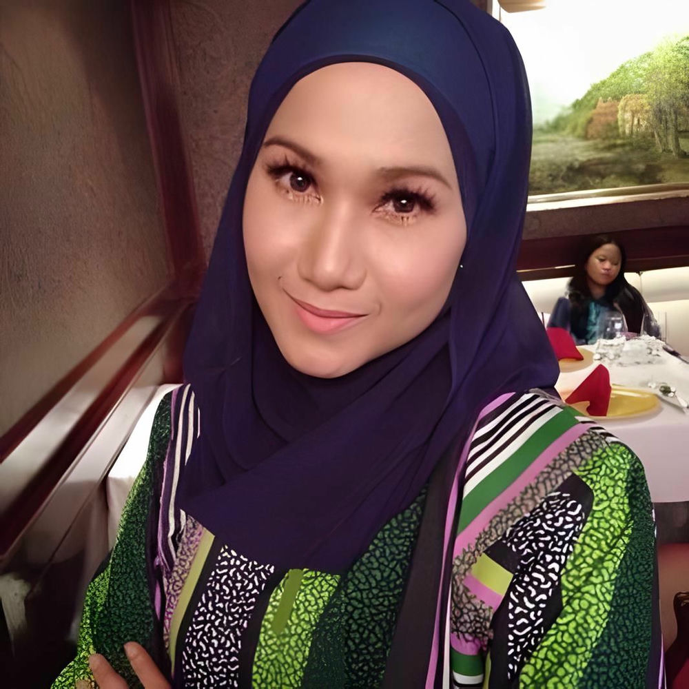 Amy Mastura