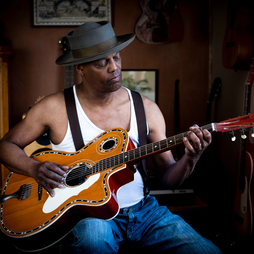 Eric Bibb