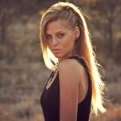 Nora En Pure