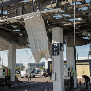 Russia and Ukraine continue strikes on energy targets