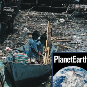 Plastics in the oceans and tracking satellites - Planet Earth Podcast - 10.10.08