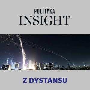 Wojna pod kopułą | Z dystansu