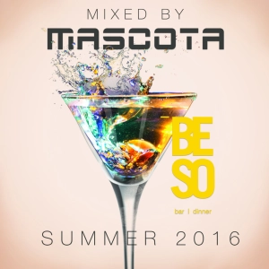 #26 Mascota - Beso Summer 2016