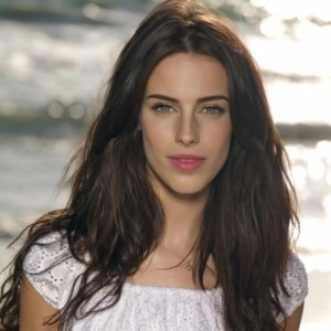Jessica Lowndes  (aka Adrianna from 90210) Interview