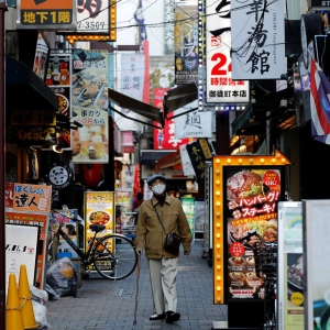 108: What explains Japan's low COVID-19 case count? And can we expect another wave? w/Gearoid Reidy
