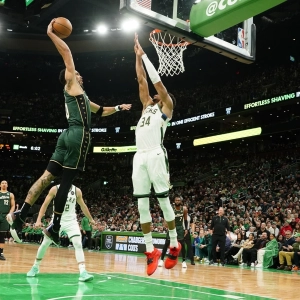 Are we seeing red flags after Bucks drop three straight? (12.27.2022)