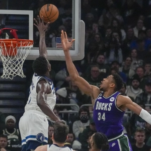 Is Bill Simmons right that Bucks have issues with chemistry? (01.03.2023)
