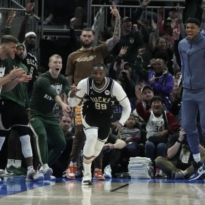 Ownership change, Giannis ailing, a winning streak and Jae Crowder (02.28.2023)