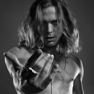 618: Interview With The Vampire Rocks Out