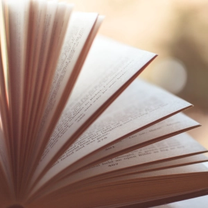¿Cabe un libro en 15 minutos? Aplicaciones de resúmenes de libros, ¿sí o no?