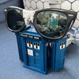 e563 — Space Nerds in Space