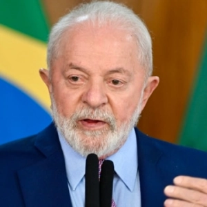 A un mes de las elecciones en Brasil se reduce ventaja entre Lula y Bolsonaro - septiembre 03, 2026