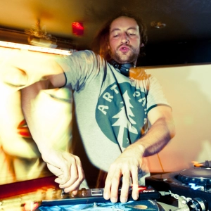 D-Funk... We Love & After Dark Mix 2012 (192MP3)