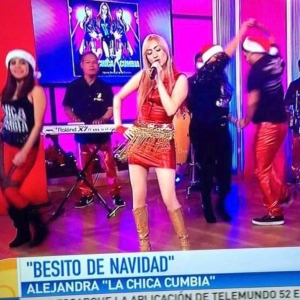Besito De Navidad - Chica Cumbia