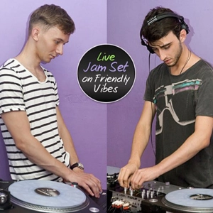 Sasha Khizhnyakov & Harry Light @ Friendly Vibes (Moscow) - 06.08.2011