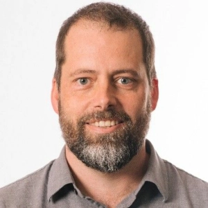 Exploring the Impact of Generative AI on Software Engineering and Career Paths