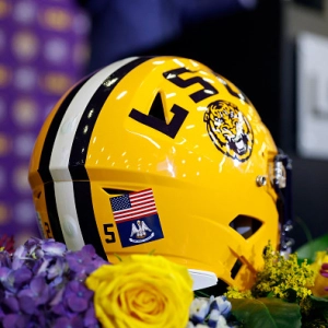 5 star edge rusher KJ Green committed to LSU