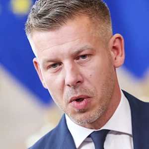 Почему Мадьяр побрезговал Украиной