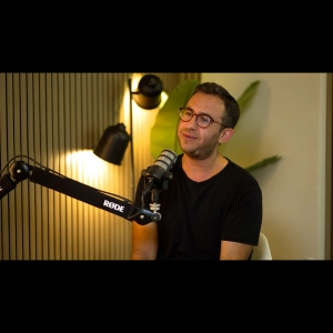 "עדיף פשוט לומר את האמת" | עיתונות וזהות - עקיבא נוביק באולפן ערוץ 7