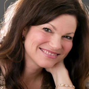 Los Angeles Vocalist Staci Griesbach