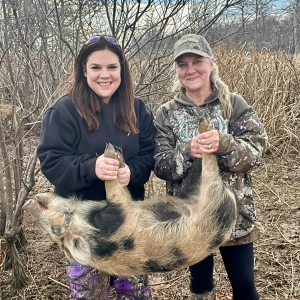 Trapping Radio Podcast 522, Mrs. Razorback Snares, Elizabeth Hirscheider and Sarah Gomez chat in Arkansas