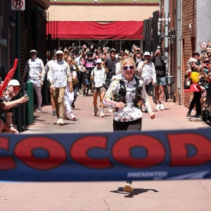How women are breaking records in ultramarathons
