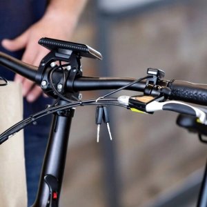 How should e-bikes be regulated?