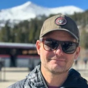 KGNU Labor Exchange -Guest Ryan Dineen - union organizing in Colorado and Utah's ski communities
