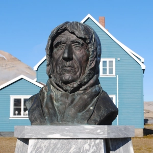 The Geopolitics of the "Polar"