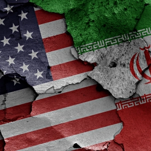UK Royal Navy intervenes in protection of UK merchant vessels from the Iranian IRGC Navy