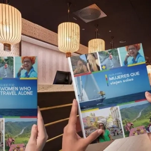 Guia para mulheres que viajam sozinhas ganha versões em inglês e espanhol
