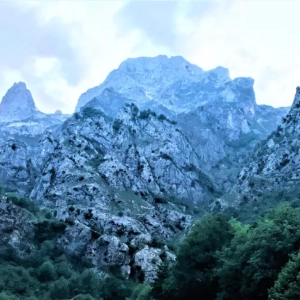 PICOS DE EUROPA Y CARRERAS DE MONTAÑA: Una aventura de otro planeta, por Mayayo.
