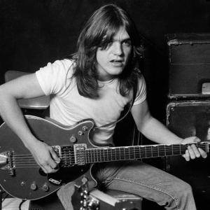 In Memoriam: Malcolm Young - AC/DC