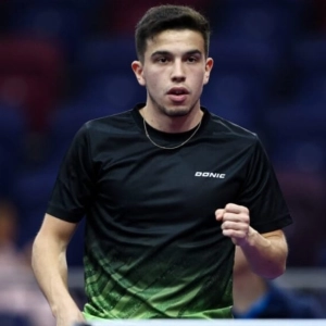 Horacio Cifuentes (Múltiple campeón argentino de tenis de mesa) Fuego Sagrado