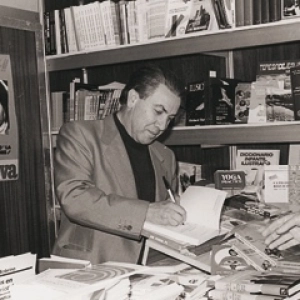 José Luis Martín Descalzo. Pájaro solitario 11