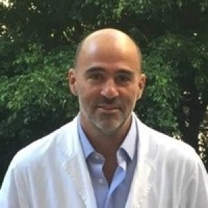 Lucas McCormack (Jefe de Cirugía Hepática y Trasplante Hospital Alemán) Nada Personal @animessina