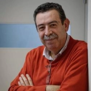 Mucha Mierda José Moreno Arenas
