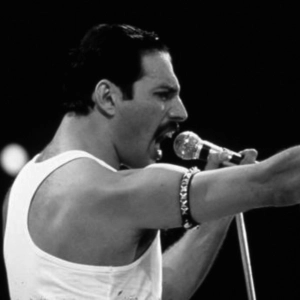 Freddie Mercury - God Save The Queen (Parte 2)