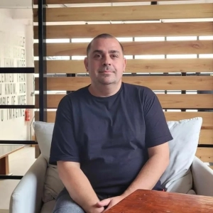 Langenauer (Fundador de la ONG Validando) Nada Personal @animessina
