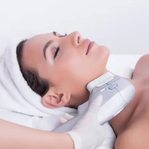 REJUVENECER SIN PINCHAR , con Dra. Helga Rivera