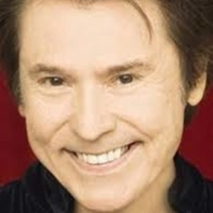 Raphael tangos, boleros y rancheras en Noche de Romance