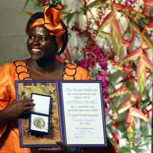S1 E10: Wangari Maathai: Ecologist, Feminist, Peace Nobel Prize!