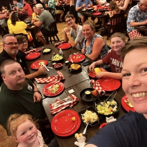 The Dubs #414 - Tips on navigating Walt Disney World with a large group