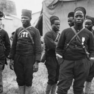S4 E15: Decolonizing African heroes' books: the glorious lives of Senegalese "Tirailleurs"