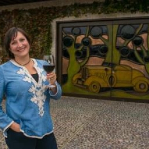 Friends of the Pod Series -- Ep 224: Ana Keller of Keller Estate in the brand new Petaluma Gap AVA of Sonoma, CA