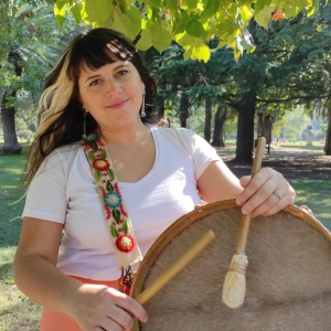 Rocio Sanjurjo Abalos -Una talentosa cantante y compositora en la tradición folclore