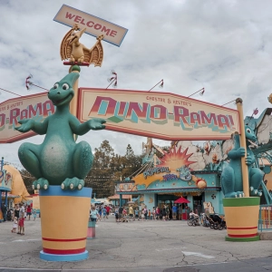 "The Dubs" Disney & Travel Podcast #489 - Disney News including Disneyland's 70th, Dino Rama's Last days, runDisney schedules and more!