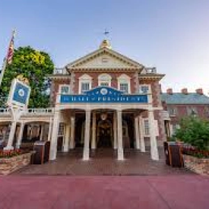 "The Dubs" Disney & Travel Podcast #480 - Hall of Presidents, Lightning Lane Premier Pass, Tiana's New Year Adventure and more!