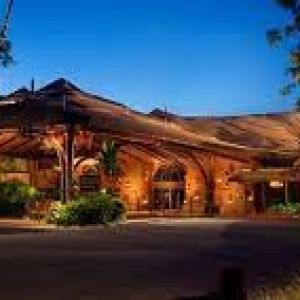 "The Dubs" Disney & Travel Podcast #464 - DVC Member Benefits & Discounts and Buying Retail or Resale with Cassandra Callahan of DVC-Rental.com