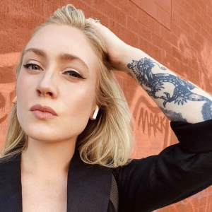 HoS: Liz Wolfe